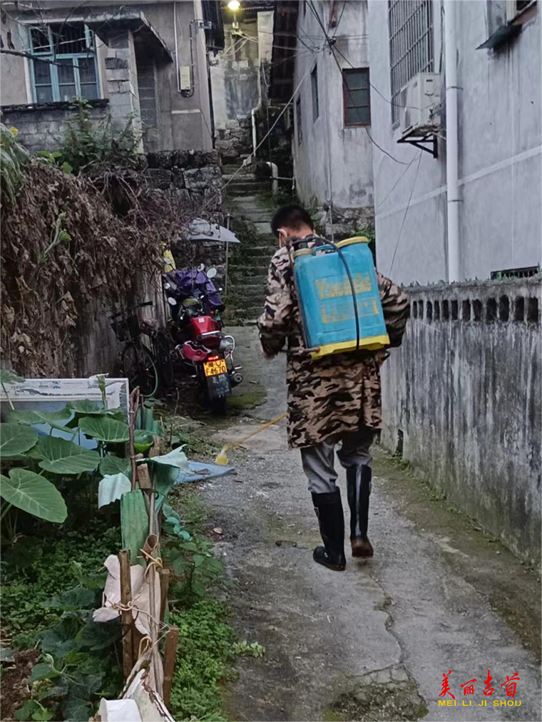 峒河街道：“三长”联共建 驱走百姓烦心事1.png