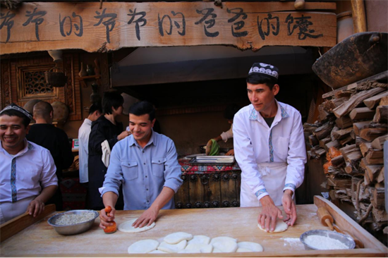 喀什：以文兴城润人心 文脉流韵满昆仑