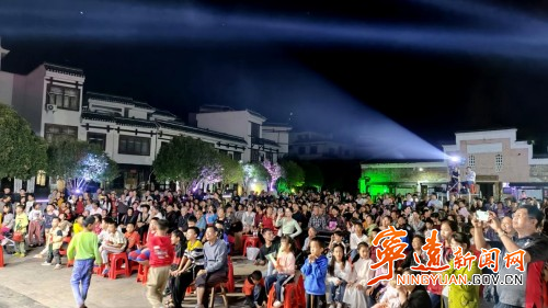 宁远：党建赋能文化振兴  “下灌大舞台”幸福生活演出来3_副本500.jpg