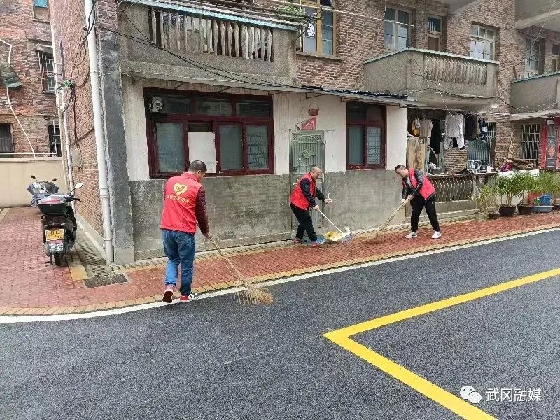 武冈市林业局凝心聚力助创文 志愿活动显担当(图2)