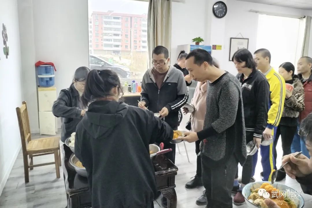 武冈市残疾人托养服务中心：增设国学课 温暖迷失心(图3)