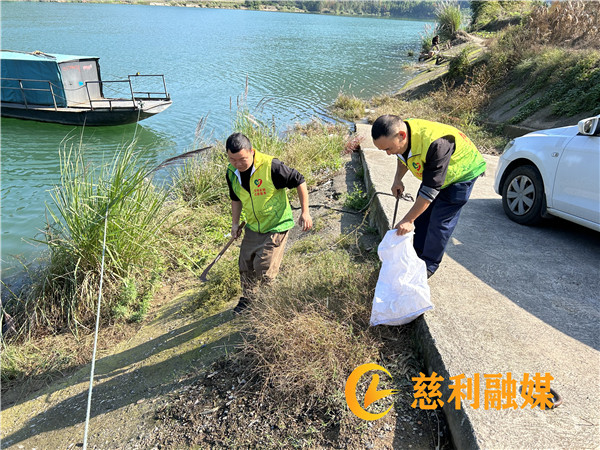 cfcab69a611fff49e1f02439f19aa9a.jpg