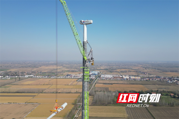 中联重科风电动臂塔机助建我国首个180米超高混塔批量化项目