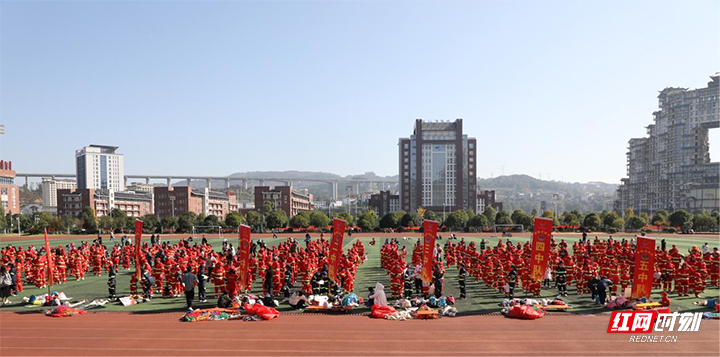 图片2.jpg 图片2.jpg