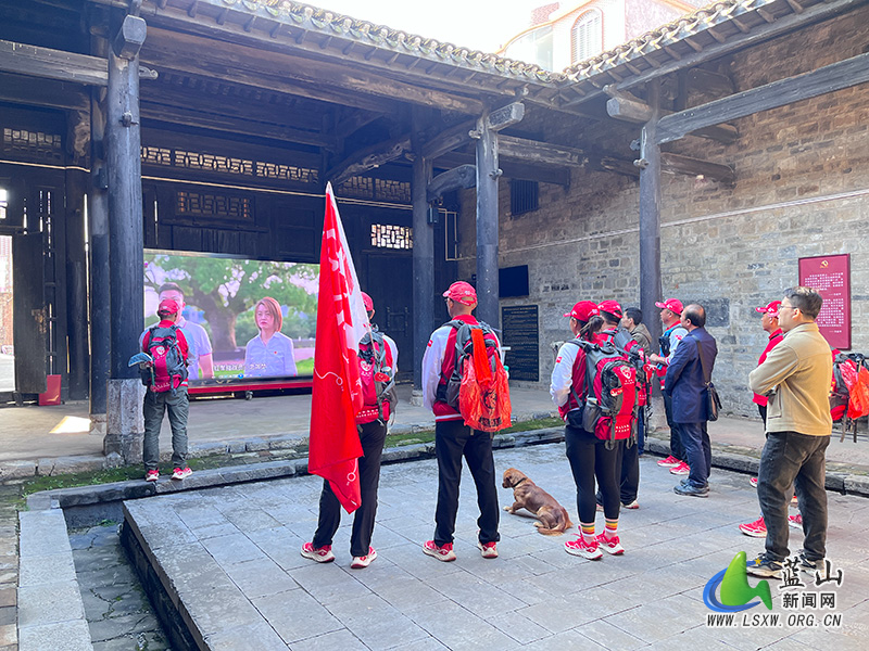 东莞市“重走长征路”徒步活动走进我县 赓续美好新征程2.jpg