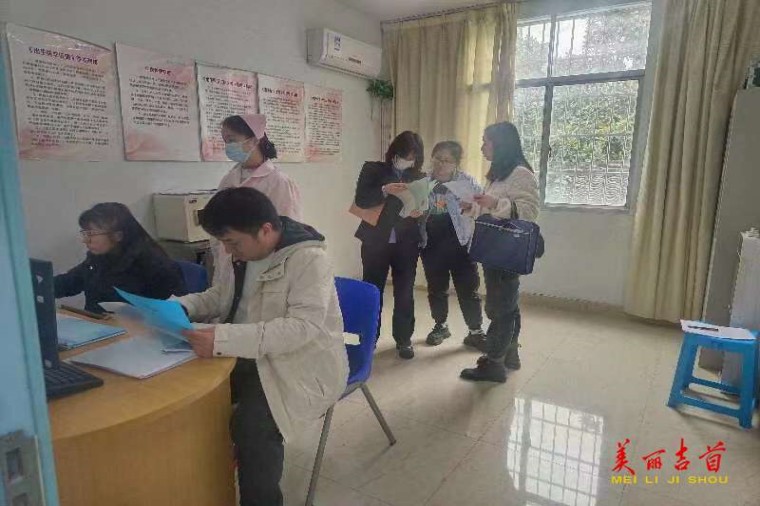 11.21出生医学证明2_副本.jpg