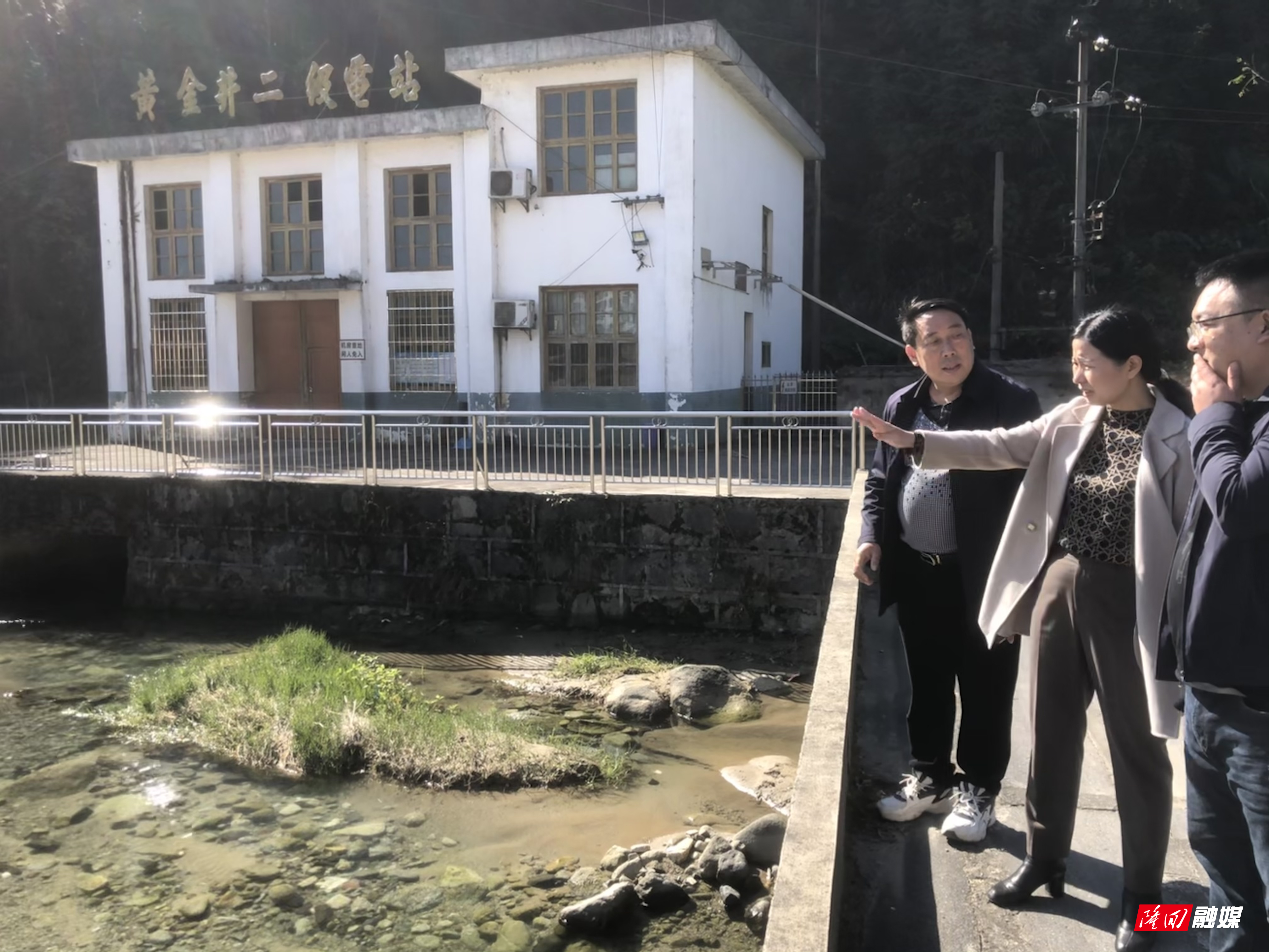 曾艳梅到金石桥镇开展“四下基层”调研(图1)