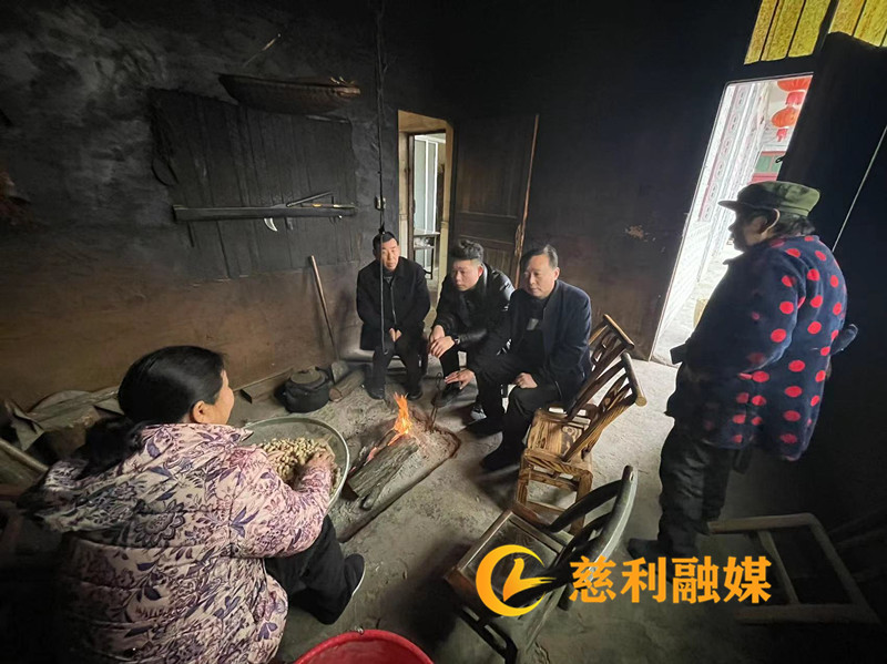 12333_副本.jpg