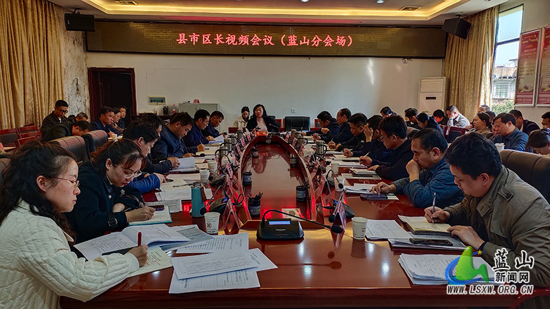 邓群：奋力答好今年的“收官之卷”.jpg