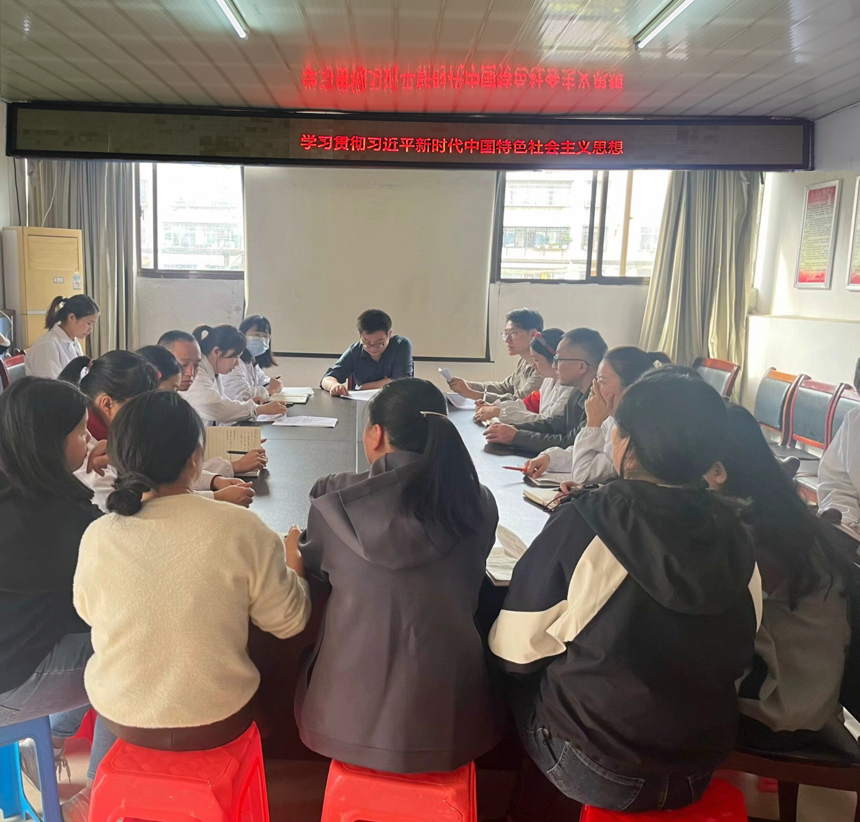 学习17人.jpg 学习17人.jpg