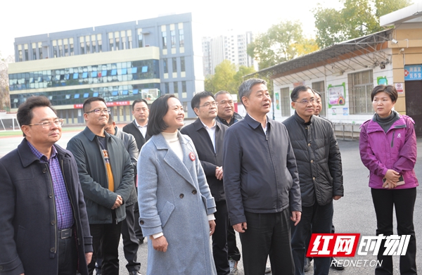 严华在邵阳市区督导文明城市建设工作 坚持创建为民惠民靠民 全面提升文明建设水平