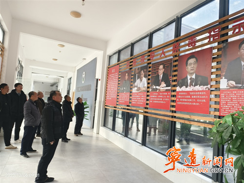 宁远：参观禁毒基地 强化拒毒意识_副本500.jpg