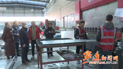 宁远：深入企业开展工伤预防巡查_副本500.jpg