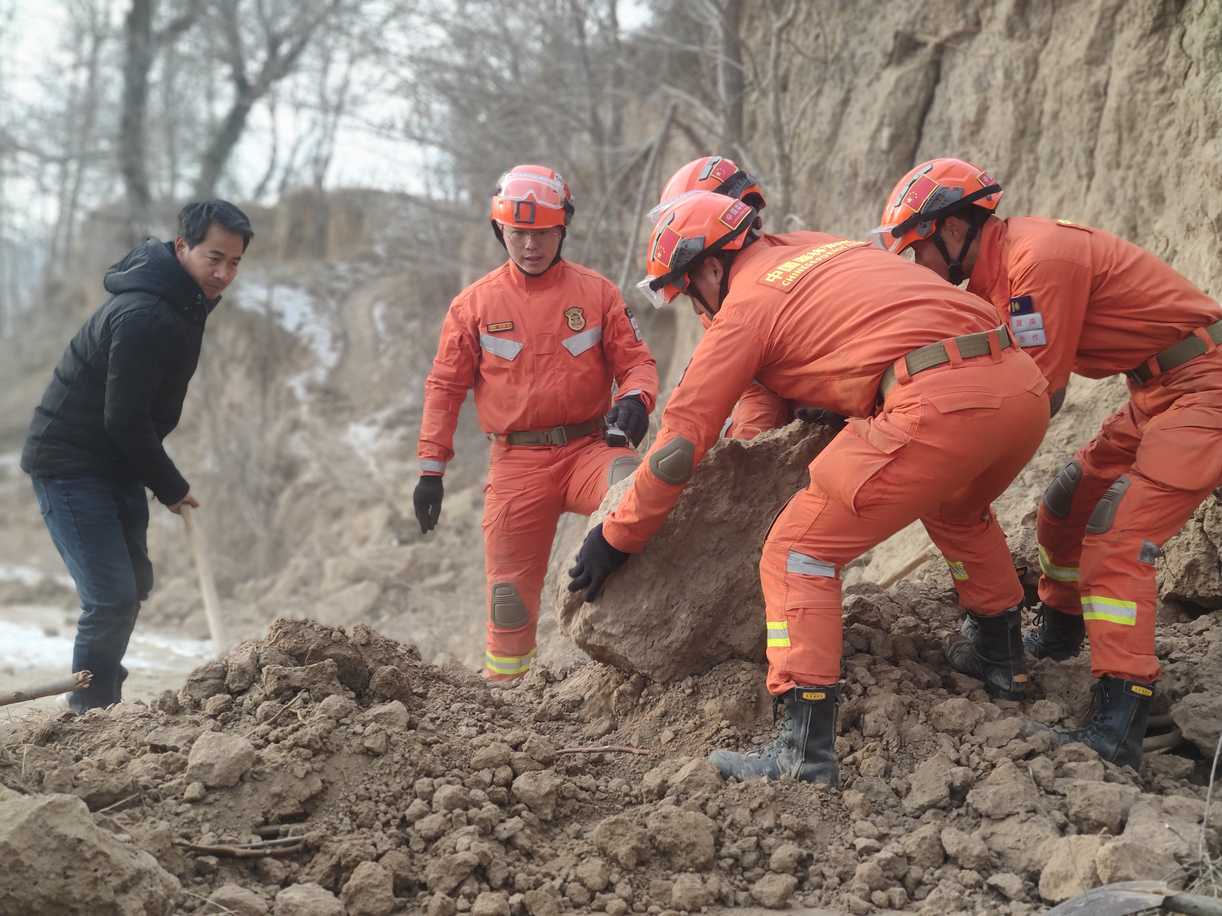 “驻村包点”救援工作全面展开 “驻村包点”救援工作全面展开