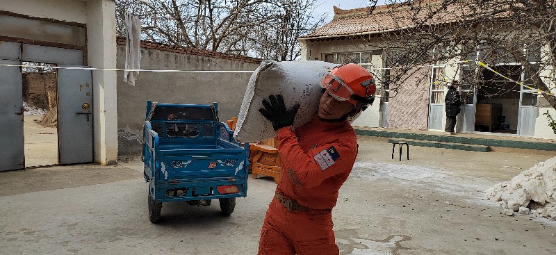 “驻村包点”救援工作全面展开 “驻村包点”救援工作全面展开