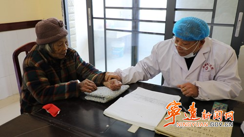 宁远：中医承传守护群众健康1_副本500.jpg