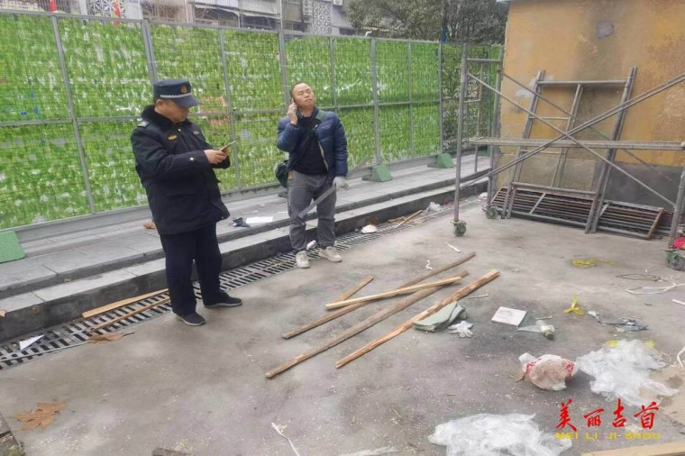 1.8城管1_副本.jpg