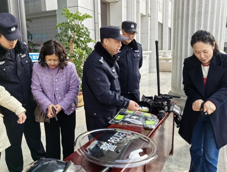 双清法院多种形式庆祝中国人民警察节(图2)