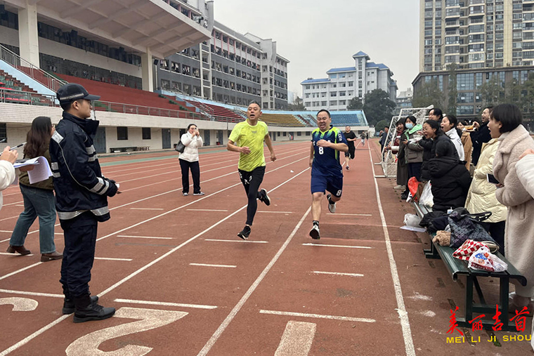 吉首市公安警务职业技能大赛开启3.jpg