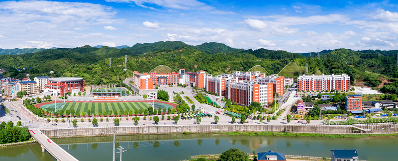 ebc6af04925f402a531574308dc7471_副本.jpg