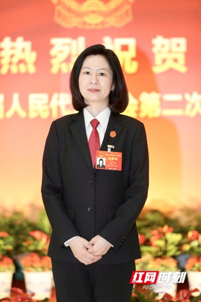 龙一明.jpg