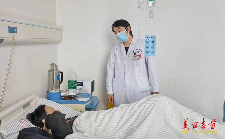 吉首市人民医院泌尿外科成功施行肾周淋巴管剥脱术.jpg