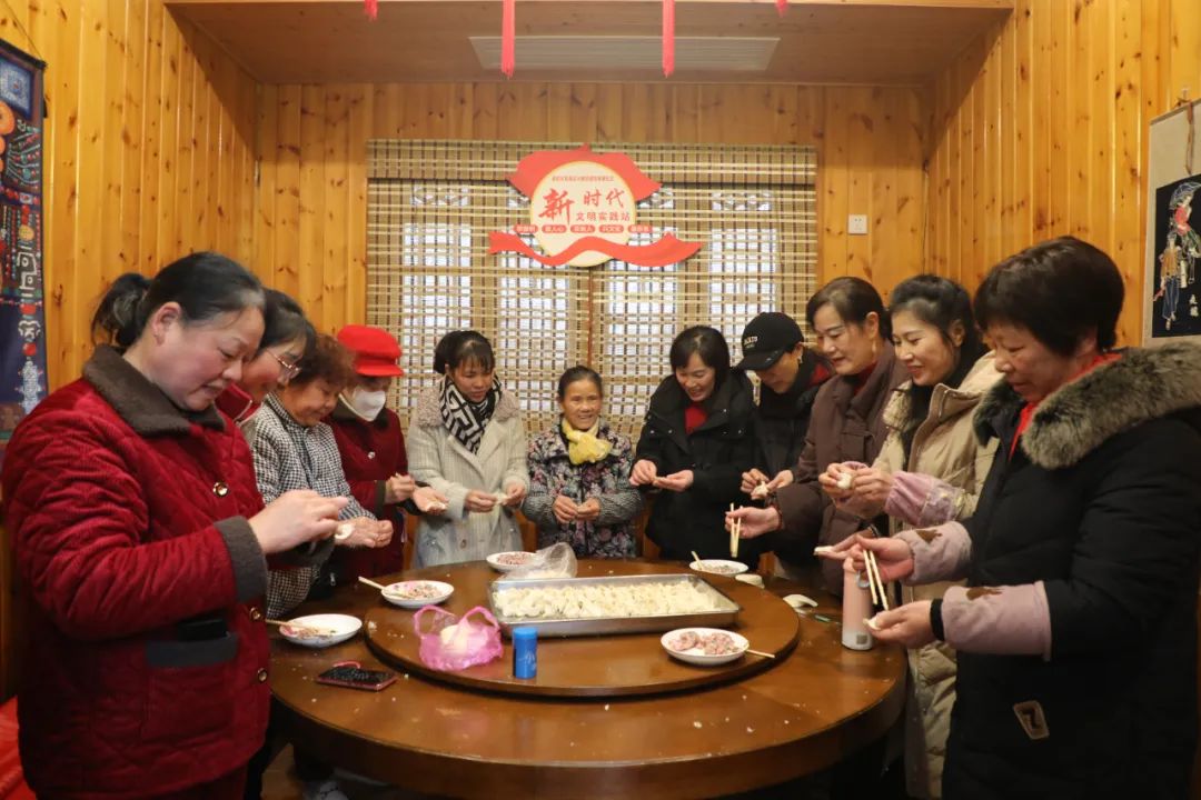 新春走基层|双清区：邻里欢乐迎新春(图3)
