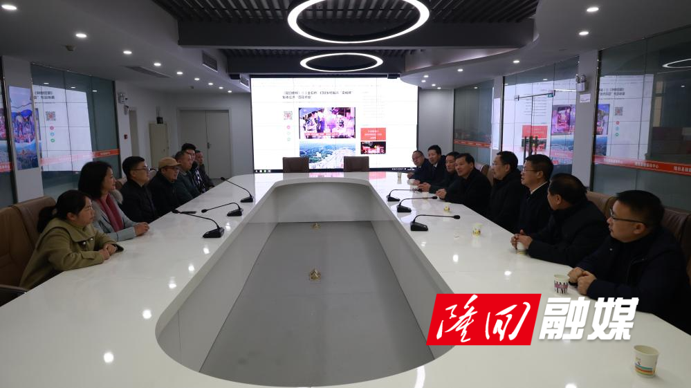 刘军杨韶辉率队开展春节前走访慰问活动(图1)