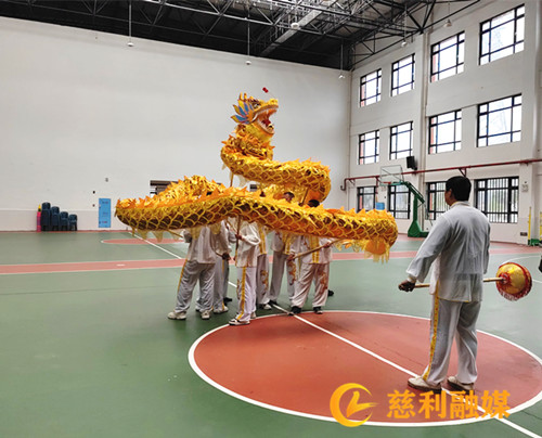 7cca861a2cf81cefa6748207f668c88.jpg
