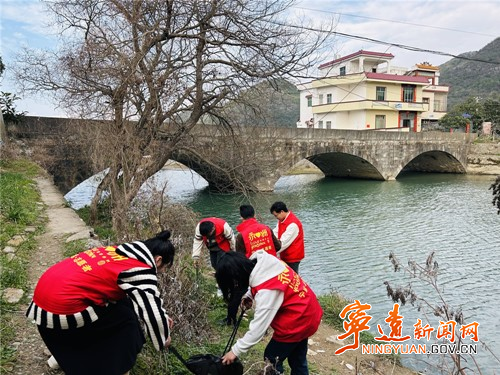 宁远：护河净滩迎春天 开启绿色新征程_副本500.jpg