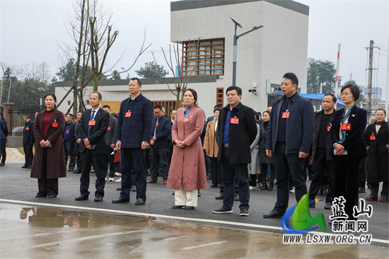 蓝山县政协委员到学校园区参观考察.jpg