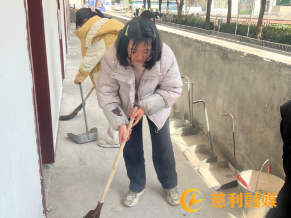 学雷锋11.png 学雷锋11.png