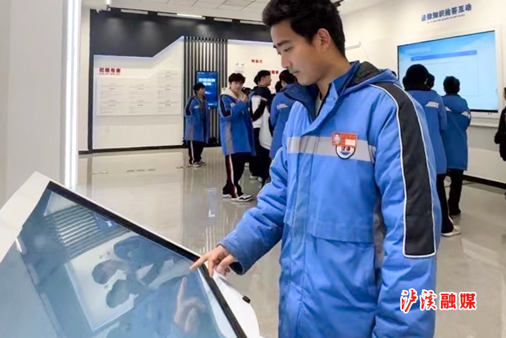 图片2.png 图片2.png