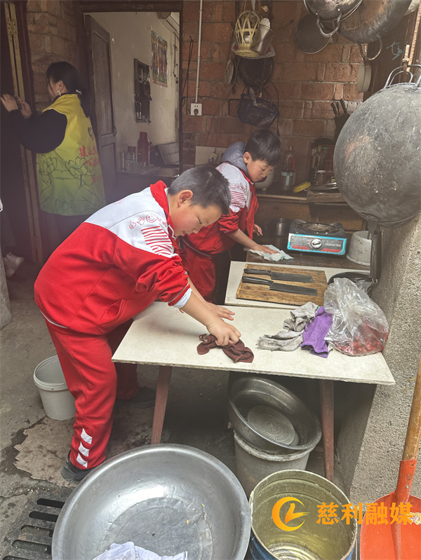 10dc7351e2f286ad8af943ec89d648d.jpg 10dc7351e2f286ad8af943ec89d648d.jpg