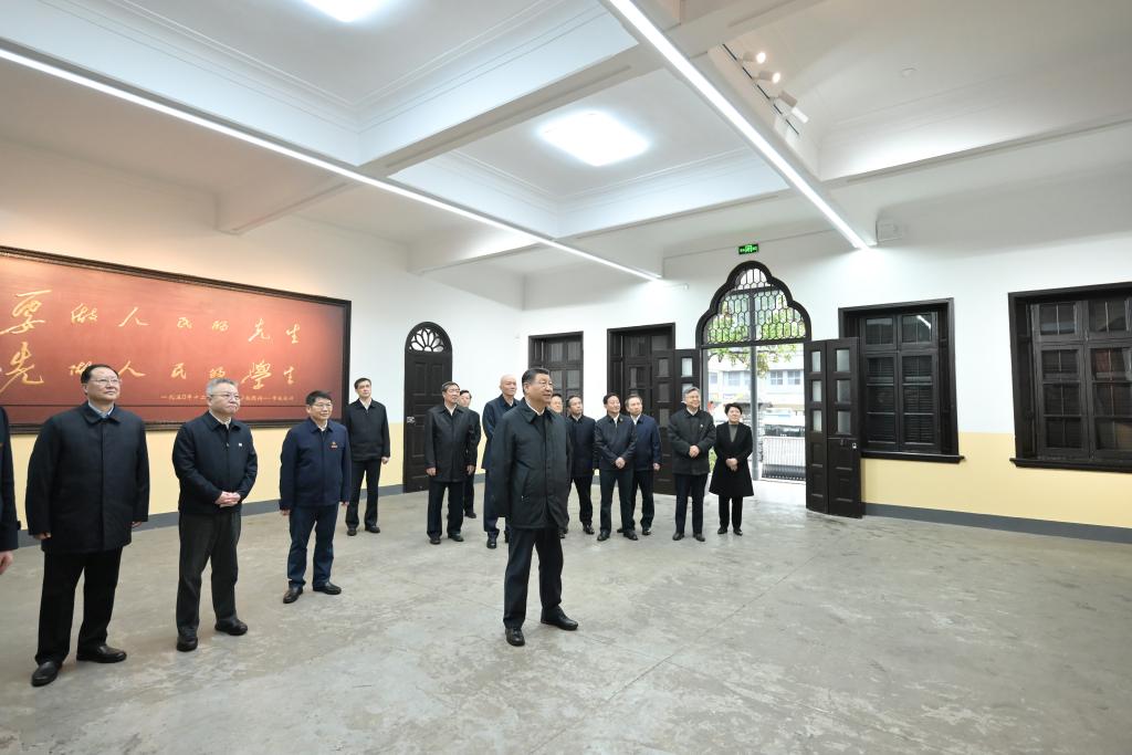 Xi inspects Changsha in central China‘s Hunan Province
