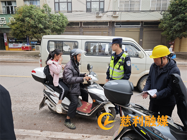 学校.jpg