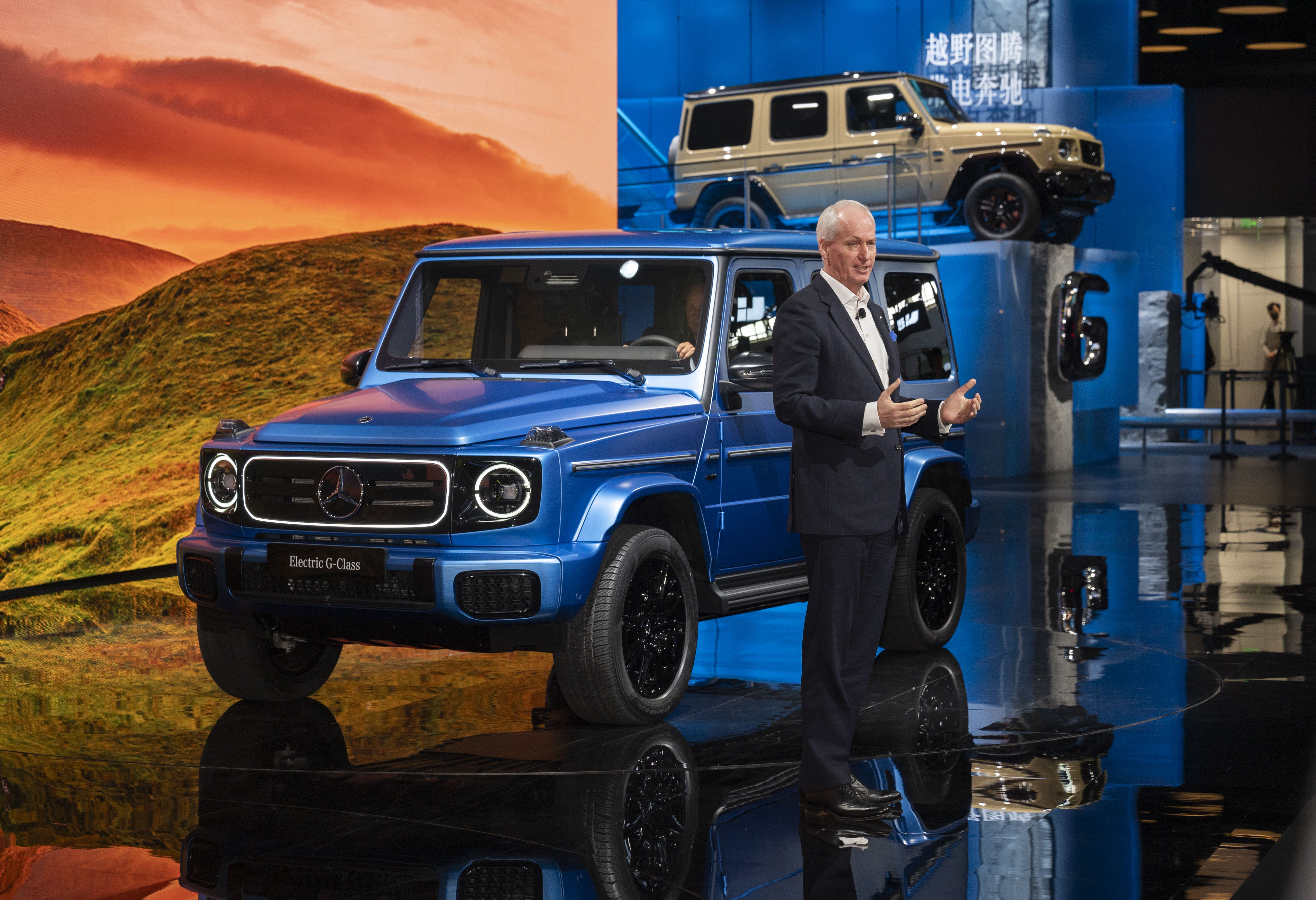 Hubertus Troska, member of the Board of Management of Mercedes-Benz Group AG, unveils the Mercedes-Benz G-Class electric offroad vehicle at the 2024 Beijing International Automotive Exhibition in Shunyi District, Beijing, capital of China, April 25, 2024. (Xinhua/Cai Yang)