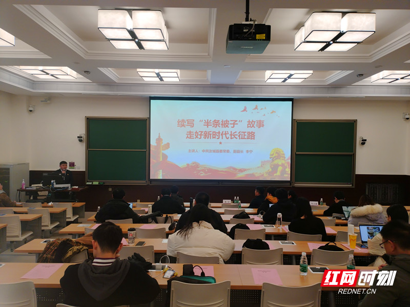 走进清华大学1_副本.jpg