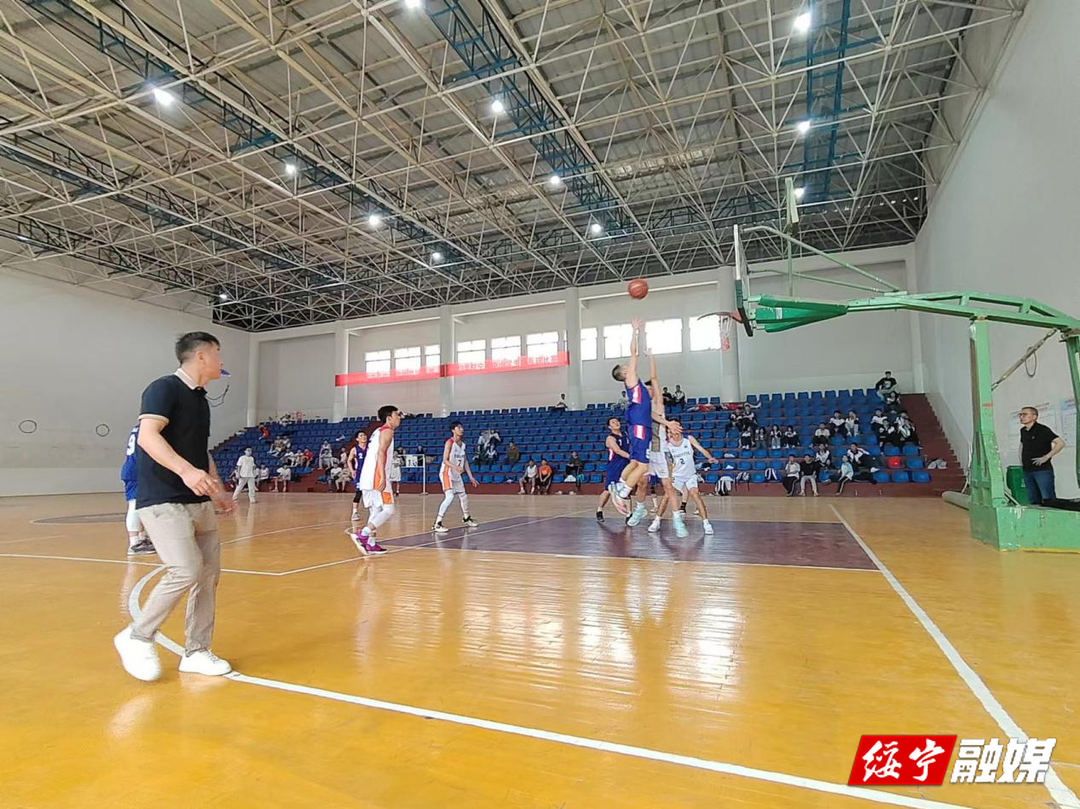 绥宁：中小学生篮球赛青春风暴“篮”不住(图2)