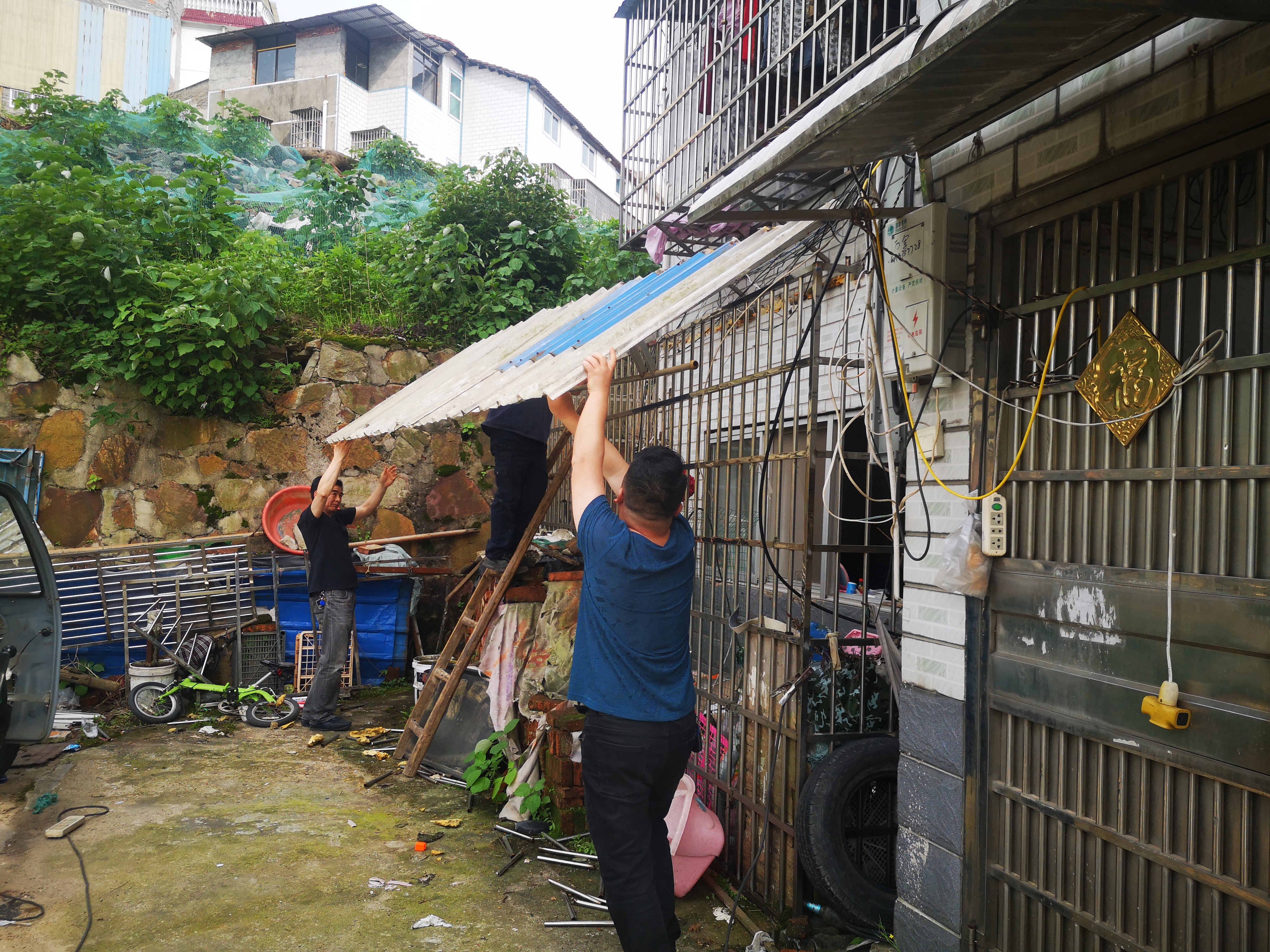 降低雨棚高度重新安装 (2).jpg