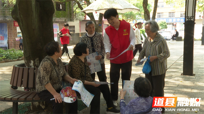 道县：开展“三进”节水宣传 助力美丽城市建设1_副本.jpg