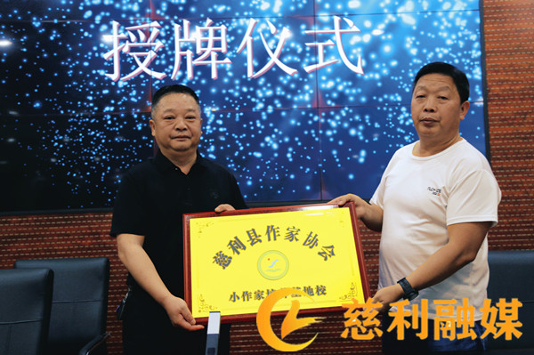 微信图片_20240516104743_副本1.jpg