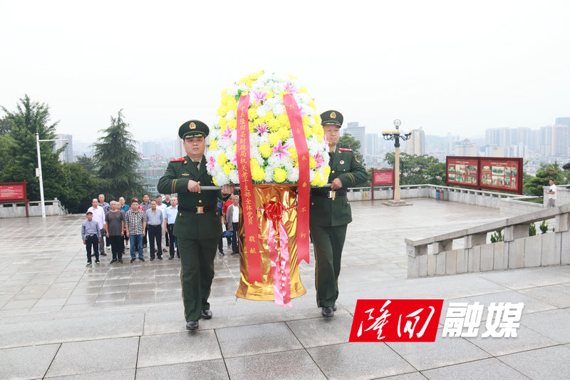 隆回县财政局机关老干部党支部赴汝城开展主题党日活动(图2)