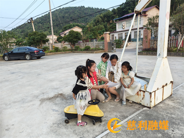 入户宣传_副本.jpg 入户宣传_副本.jpg