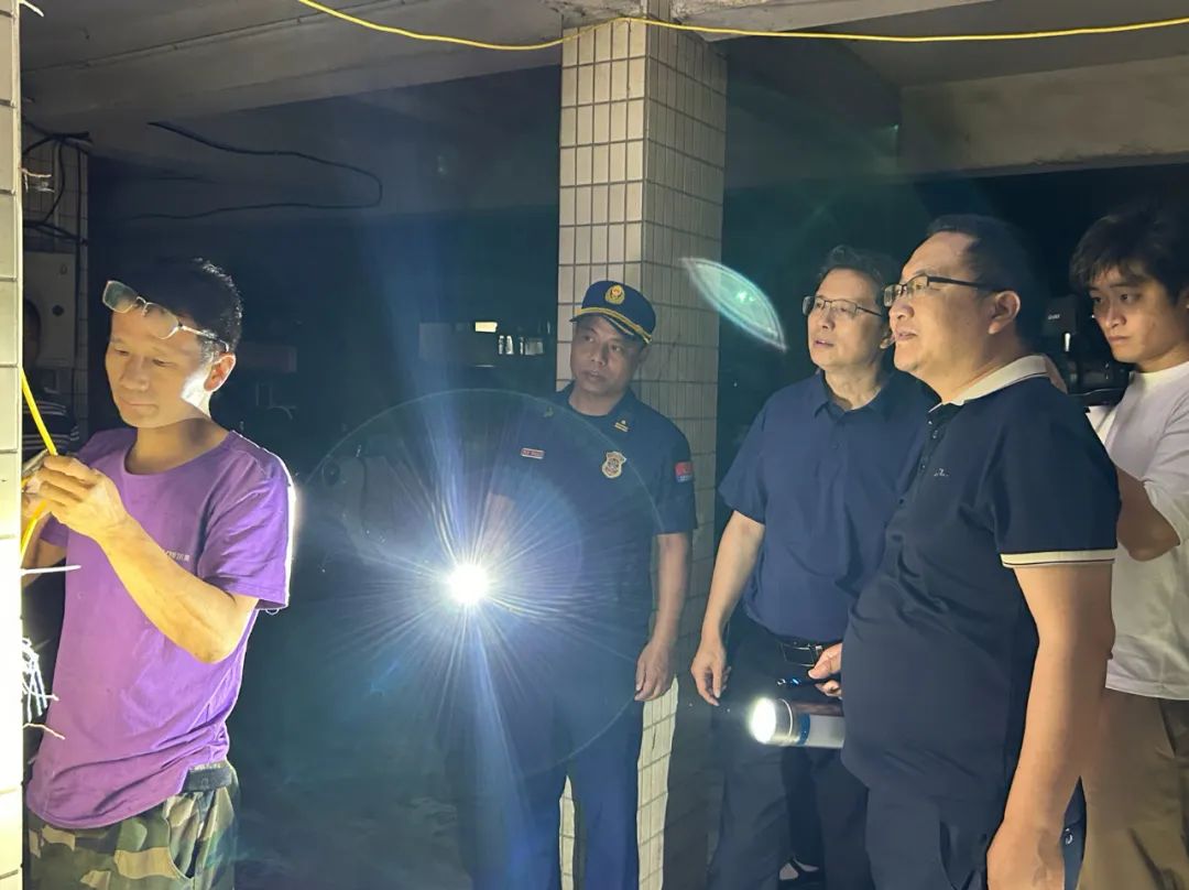 双清区开展电动自行车安全隐患全链条整治行动集中夜查行动(图2)