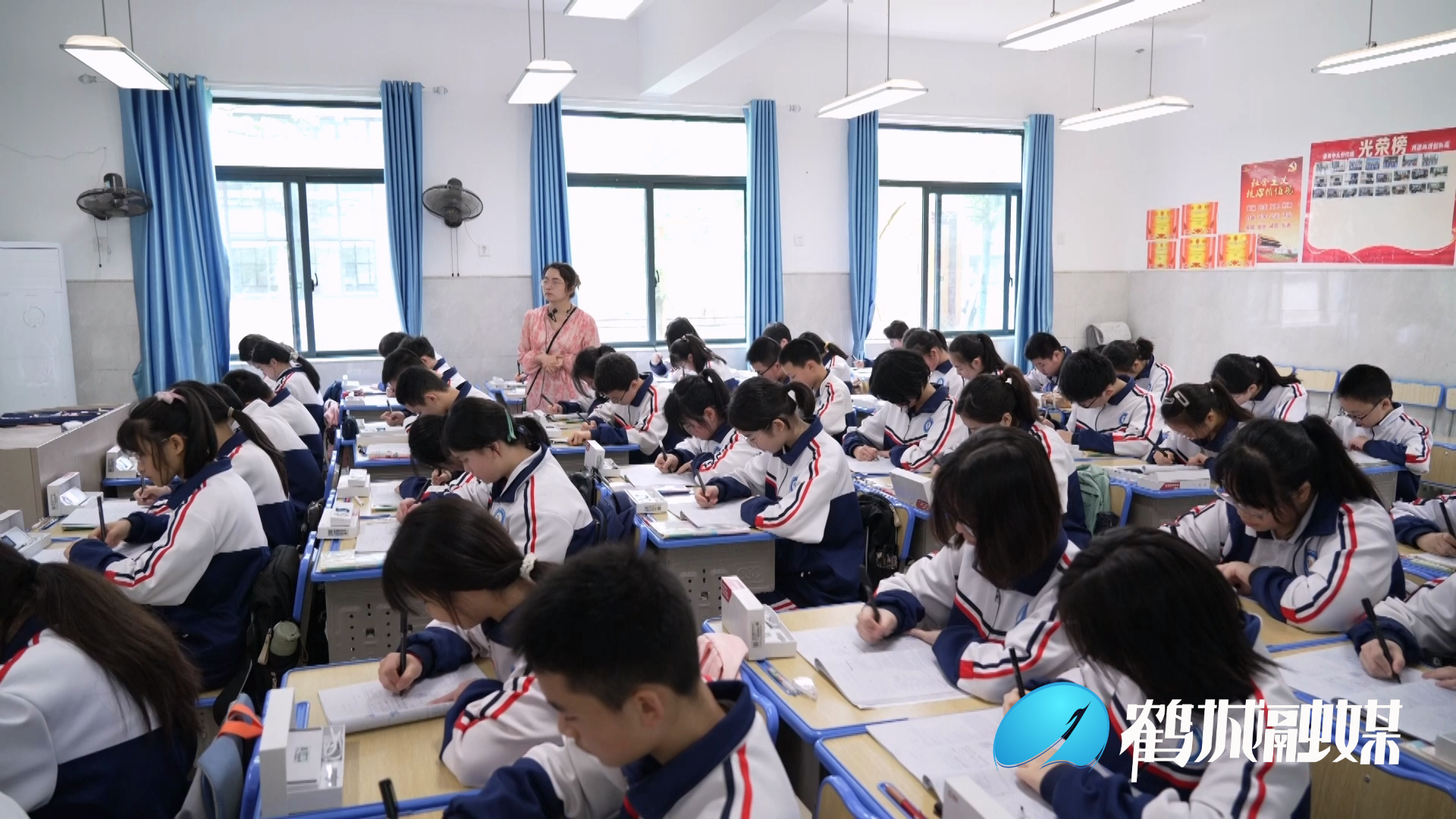 怀化：家庭经济困难的初中和高中毕业生可享受国家资助 为高考学子暖心护考.mp4_20240607_160927.931.png