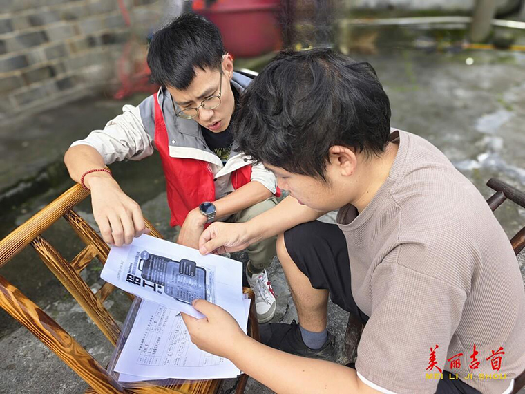 马颈坳镇：勇往“职”前 助梦远航2.jpg