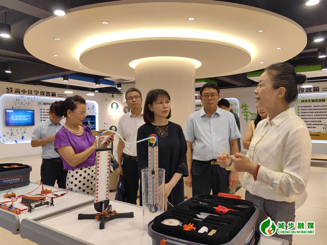 王慧敏赴上海江苏开展招商考察(图1)