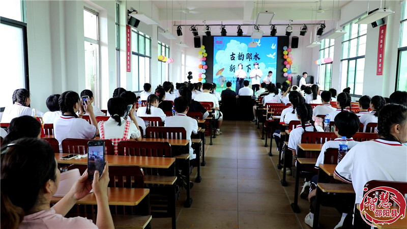 湖南第一师范学院在邵阳县举办“古韵邵水.新声下乡”文艺汇演