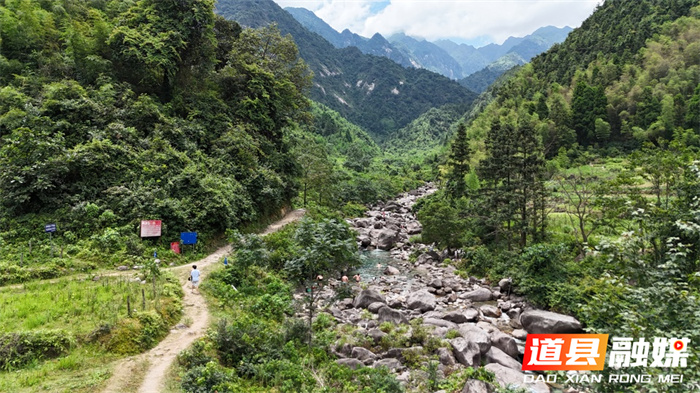 道县：都庞岭下享清凉 “凉”资源催生乡村“热”经济1_副本.jpg